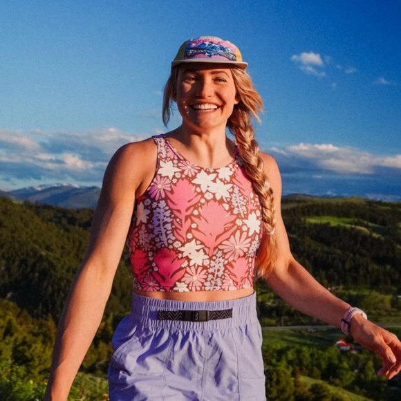 Rachel Pohl Tops - NWT - Rachel Pohl - Summer Meadow Eco Crop Berry - size Small